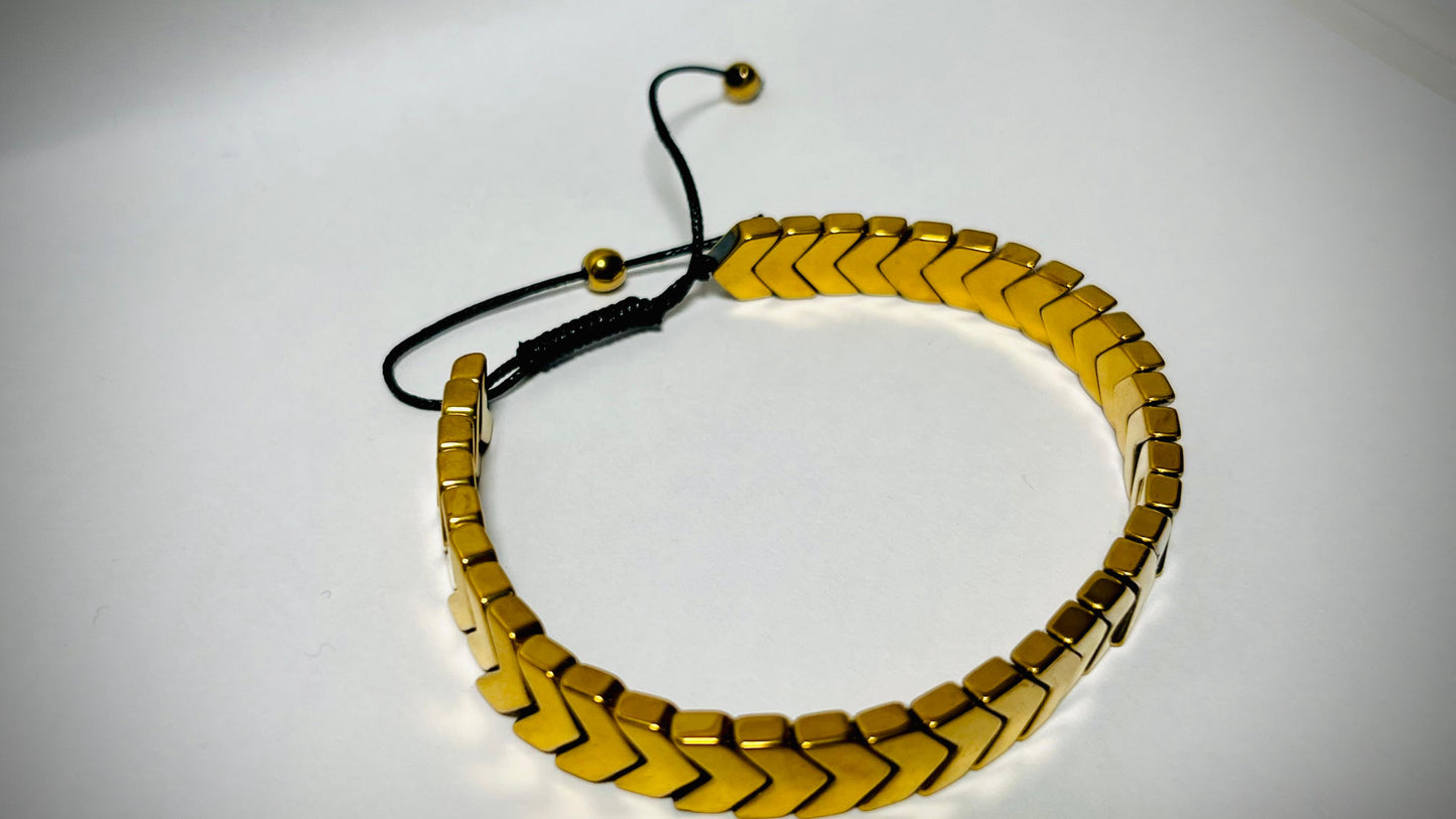 Golden Arrow Pattern Adjustable Bracelet